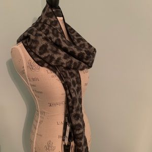 Lord and Taylor/Cashmere scarf